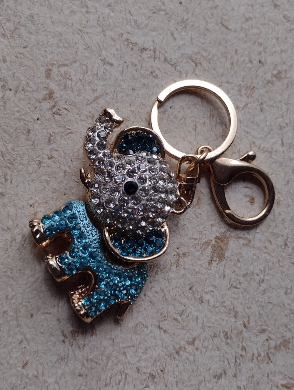 Elephant Keychain - Picture 4 of 5
